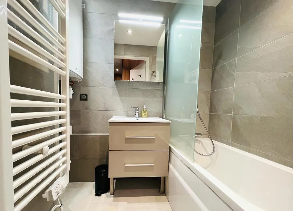 Apartment Cime De Caron - Appartement Cosy Refait A Neuf 4 Personnes By Valthosun - Val Thorens